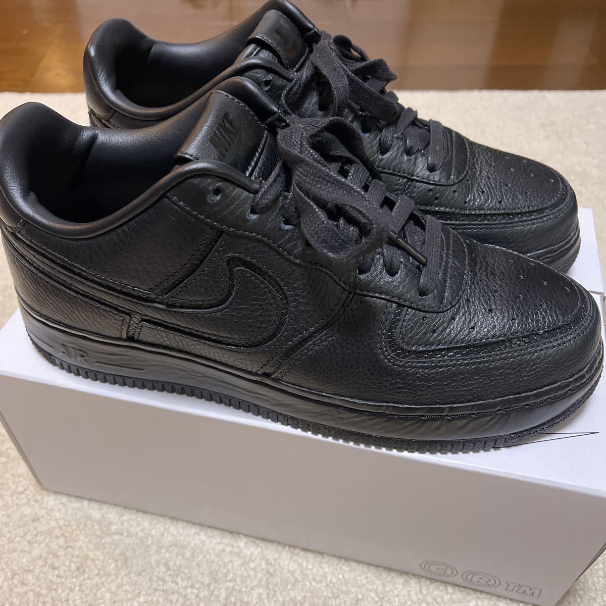 ナイキ Nike Cr7 ナイキ バイユーエアフォース1スニーカー ブラック 27 0cm 売買されたオークション情報 Yahooの商品情報をアーカイブ公開 オークファン Aucfan Com