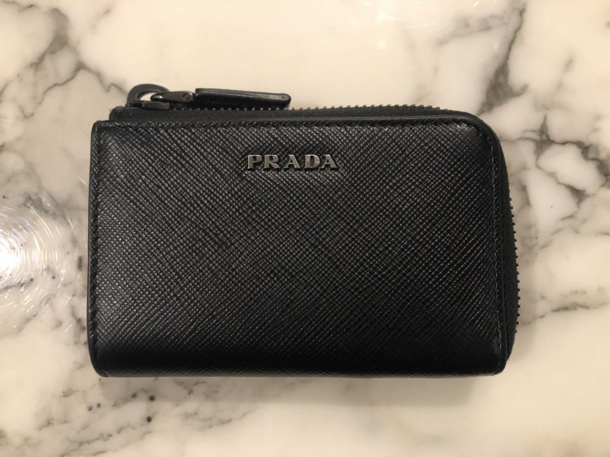 PRADA プラダ 黒 レザー 財布 三つ折り財布 ブラック サフィアーノ