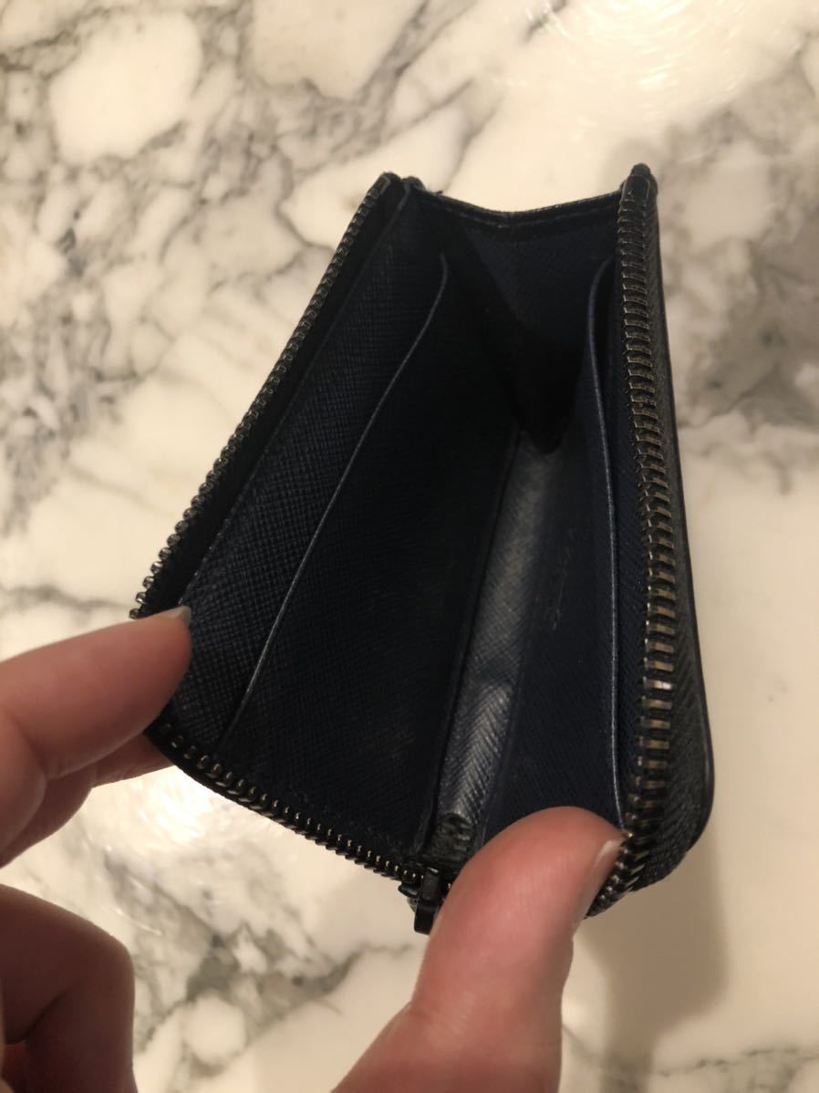 PRADA プラダ 黒 レザー 財布 三つ折り財布 ブラック サフィアーノ