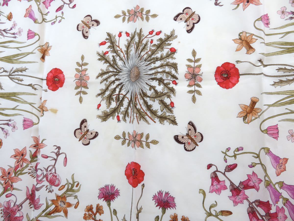 GUCCI グッチ 花柄スカーフ 蝶々 シルク100％ 大判スカーフ 中古