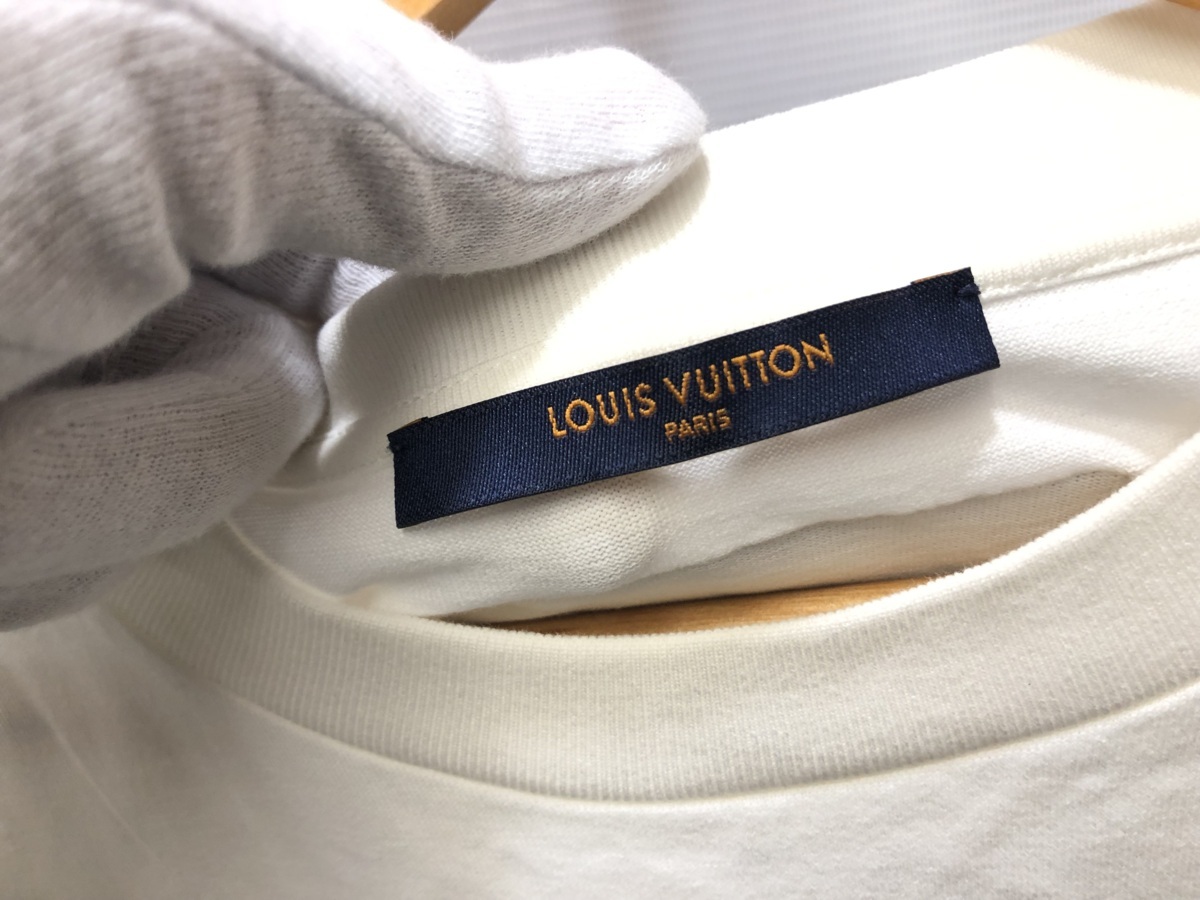 LOUIS VUITTON/ルイヴィトン マルチカラーモノグラムプリンテッド Tシャツ /Mサイズ/1A7WIE ※香水臭有り☆良品☆[841-1121-y4] ルイ ヴィトン モノグラムマルチ 財布LOUIS ルイ・ヴィトン\u201cマルチカラーのモノグラム・パターン\u201d限定バッグ ブロン