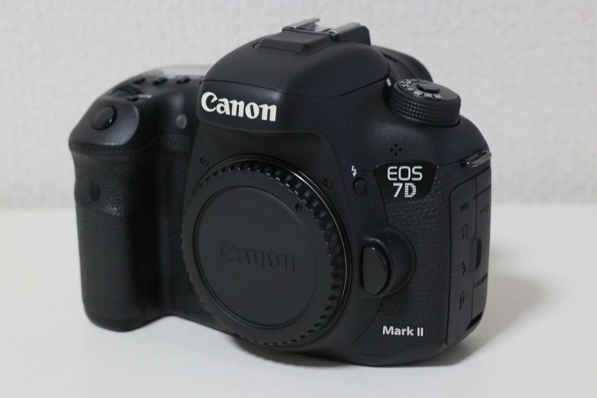 税込価格 ☆ 送料無料 ☆ EOS 7D Mark II ボディ ☆ Wi-Fiアダプター 