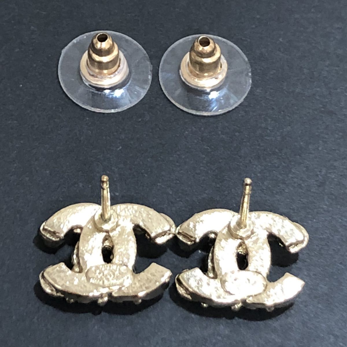 シャネル ストーン ピアス ココマーク 06P (管V187 K32 ) CHANEL 