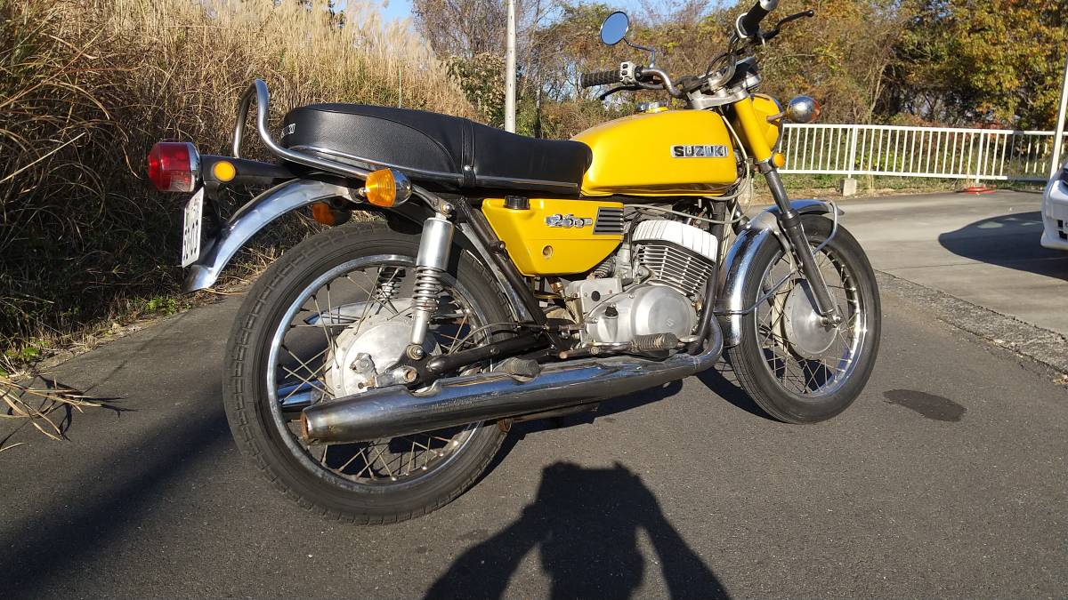 スズキ GT250 1型 1971年 実動2スト 旧車 パラレルツイン 青煙 (126cc 