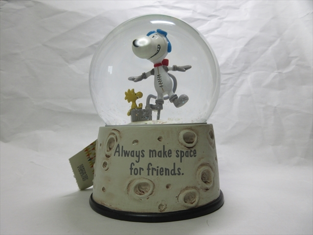 Hallmark Peanuts Snoopy Water Globe スヌーピー スノードーム スノードーム 売買されたオークション情報 Yahooの商品情報をアーカイブ公開 オークファン Aucfan Com