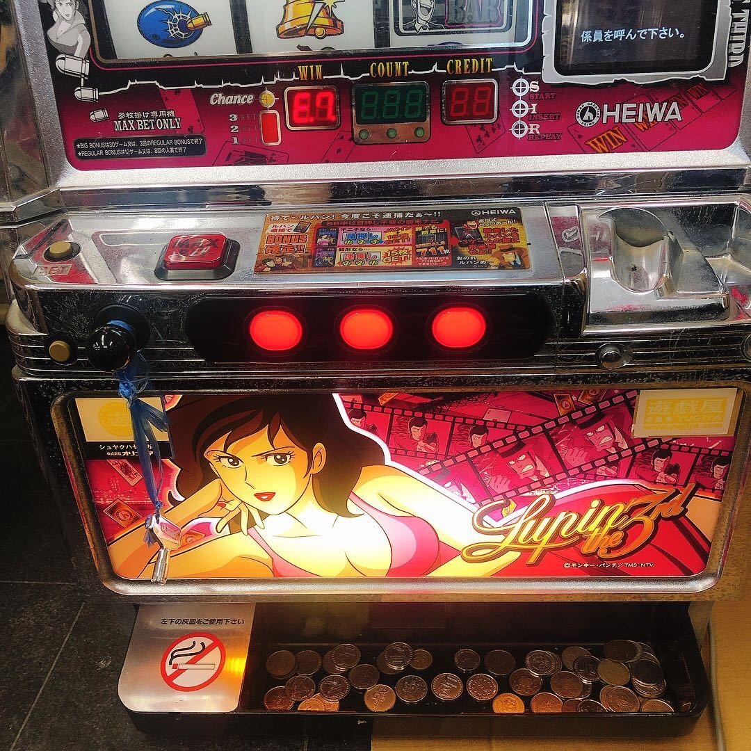 BZ94 家庭用パチスロ 希少 4号機 主役は銭形 シュヤクハゼニガタ  