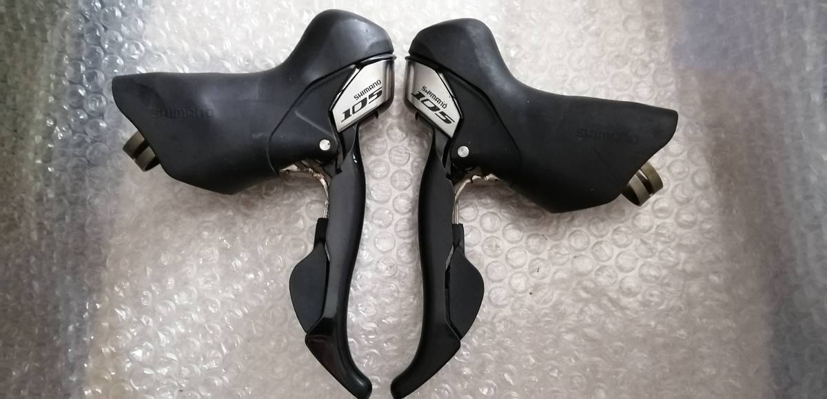  SHIMANO 105/5700 STIレバーセット デュアルレバーセット シフトレバー(兼用タイプ)｜売買されたオークション情報、yahooの商品情報をアーカイブ公開 - オークファン 兼用タイプ