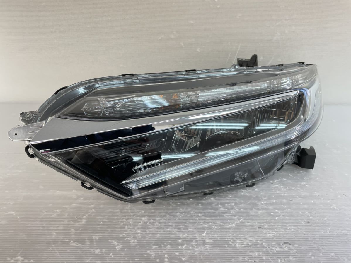 31204 ② 破損無し シャトル HV GP7 純正 左 ヘッドライト LED STANLEY