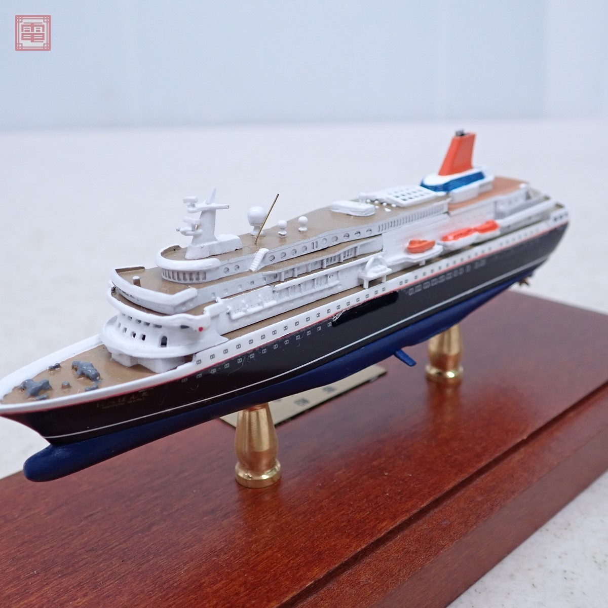 小西製作所 1/1250 客船 にっぽん丸 完成品 ケース付 KONISHI【10(完成