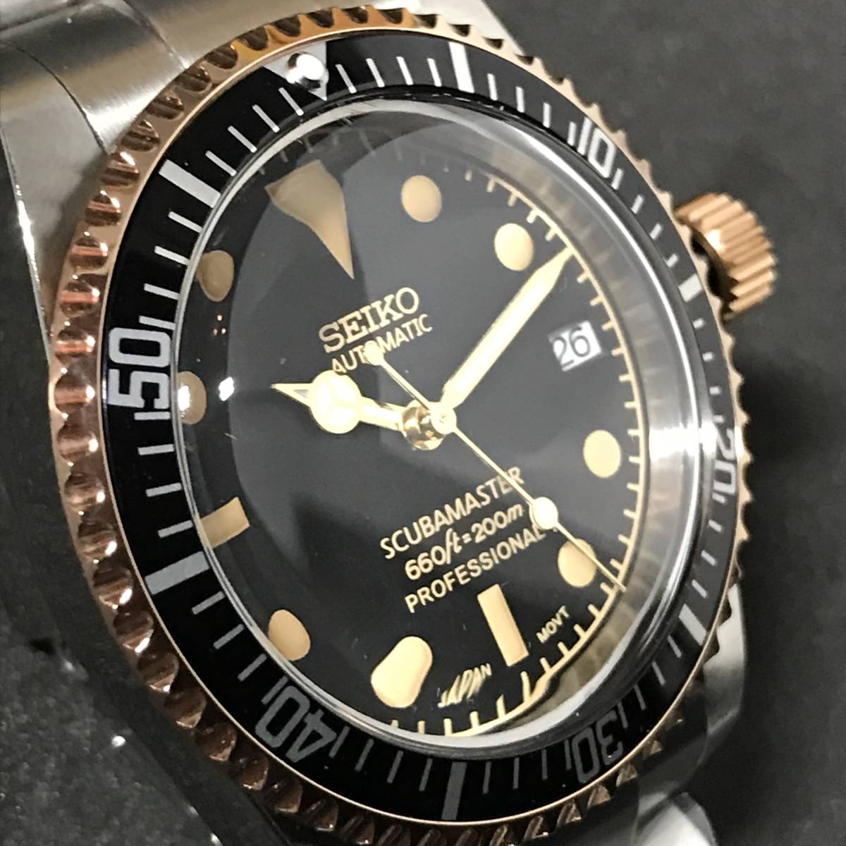 SEIKO MOD NH35 ゴールドベゼル ブラックサブマリーナ ドームド 