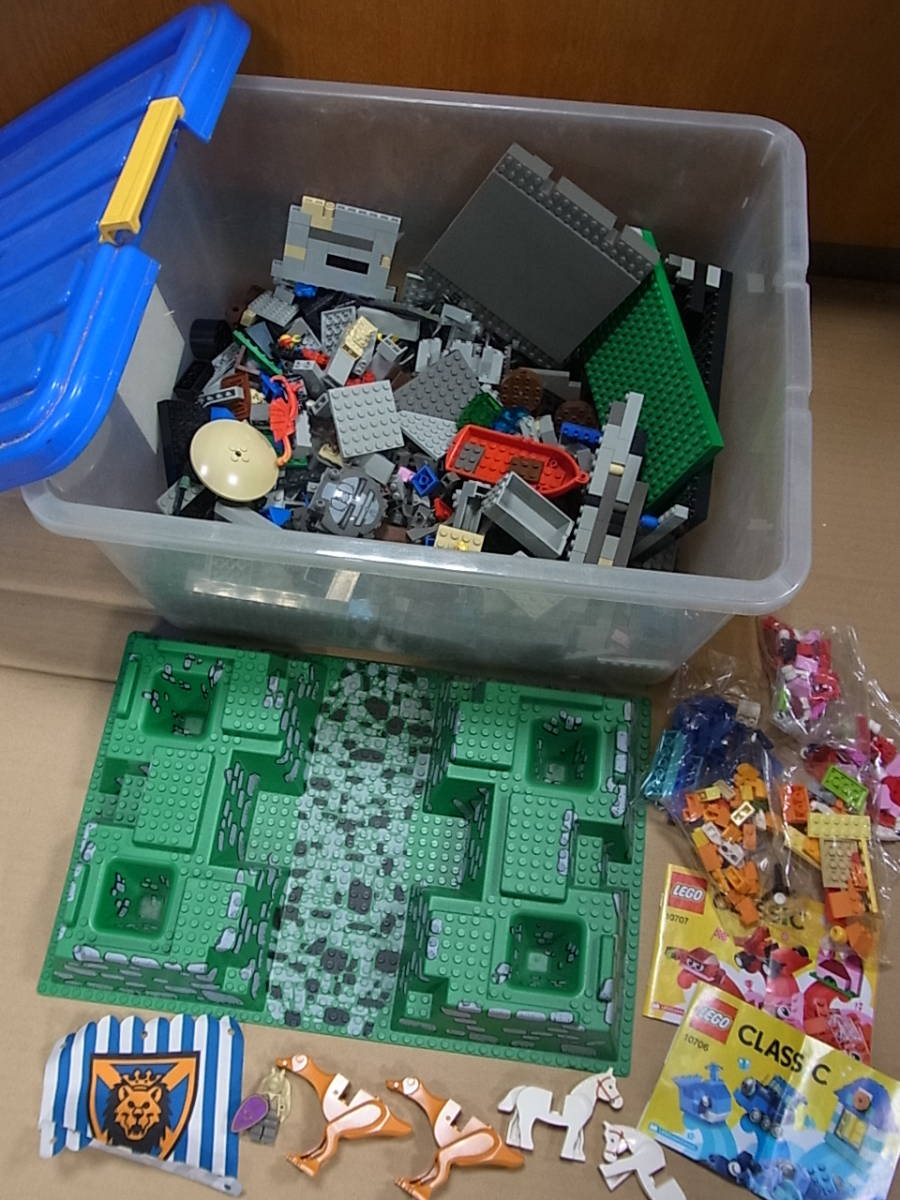 ☆LEGO レゴ まとめて 大量セット コンテナケース付き 馬 恐竜 120 
