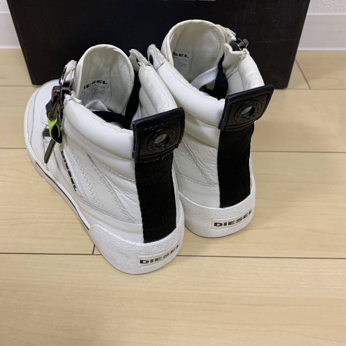 新品 未使用/箱付き/定価25,300円》DIESEL ディーゼル メンズ 26.5cm 