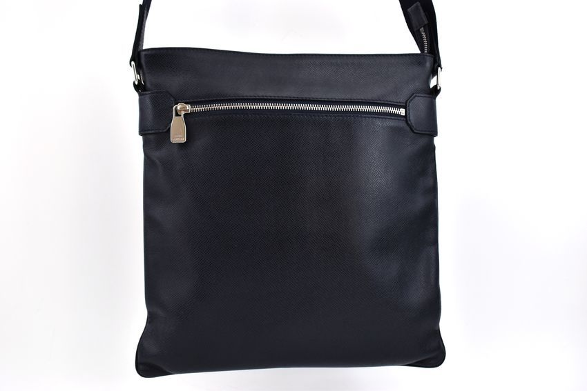 □極美品□ ルイヴィトン Louis Vuitton タイガ サシャ メンズ 