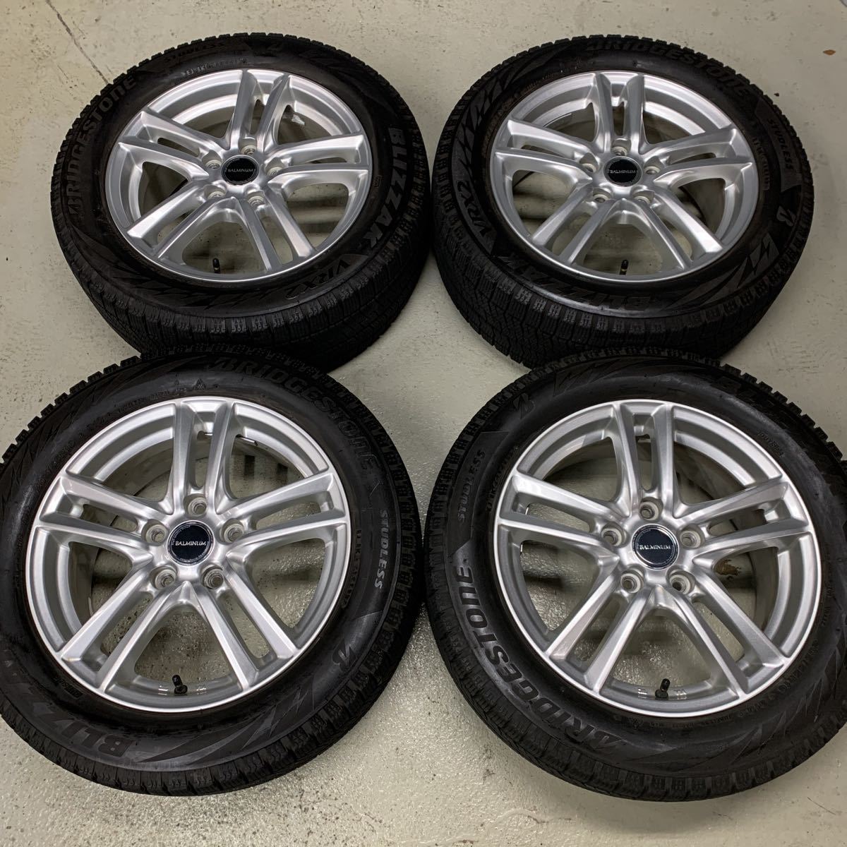 バリ溝 205/55R16 VRX2 16×6.5j 5/114 +53 ブリザック ブリヂストン