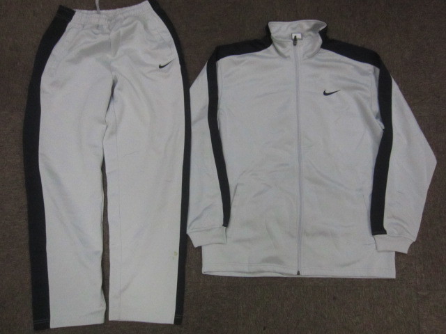 ナイキ メンズジャージ上下セットアップ メンズl ２枚セット トレーニングジャージ上下 トレーニングジャージ上下 グレー Y1225 ナイキ 売買されたオークション情報 Yahooの商品情報をアーカイブ公開 オークファン Aucfan Com