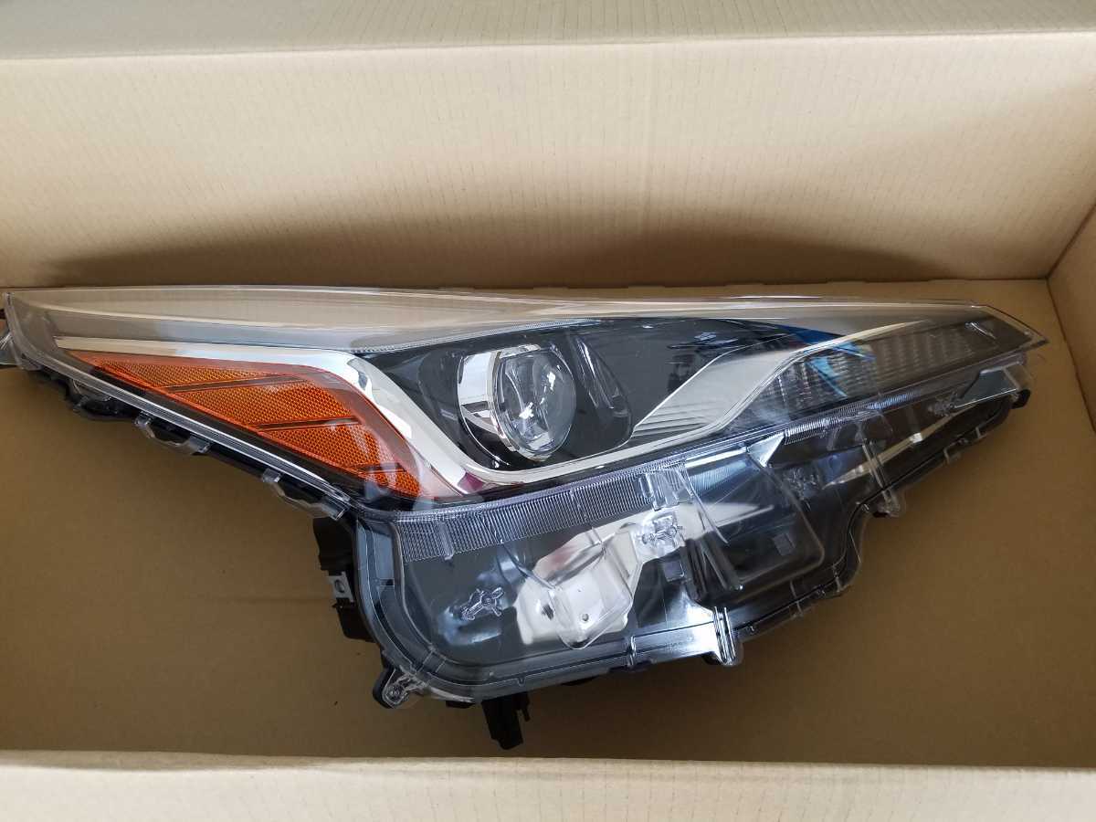 トヨタ 50系プリウス後期型 左右LEDヘッドライト ライト 自動車
