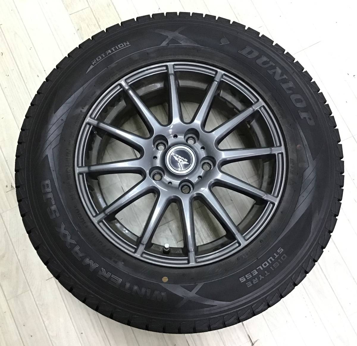 スタッドレス 16インチ冬 2016年製 ダンロップ DUNLOP WINTERMAXX WM01 