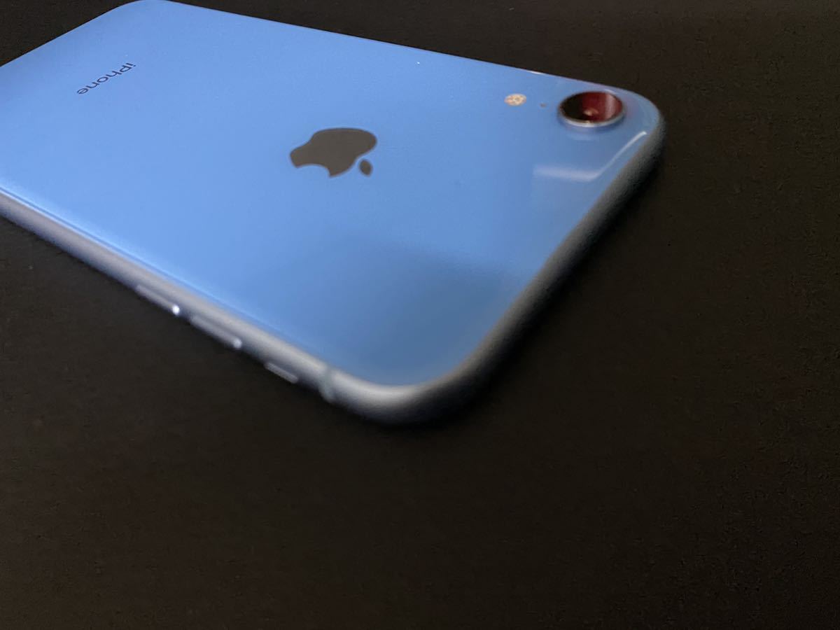 iPhone XR SIMフリー docomo 64GB 外箱ありブルー 送料無料・おまけ 