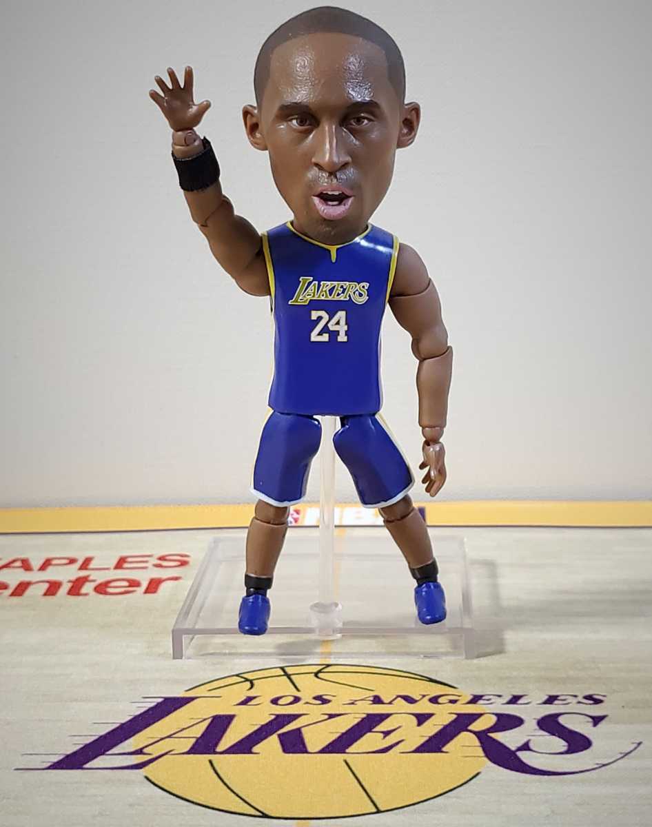 コービー・ブライアント NBA フィギュア 1&frasl;6 リアルマスターピース Kobe : |  2体セット NBAアクションフィギュア NBAコレクション&frasl; ナイキ ステファン・カリー ステフィン・カリー レイカーズ
