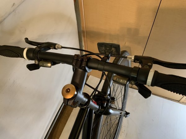クロスバイク - Yahoo!オークション クロスバイク700C・7段ギア 自転車