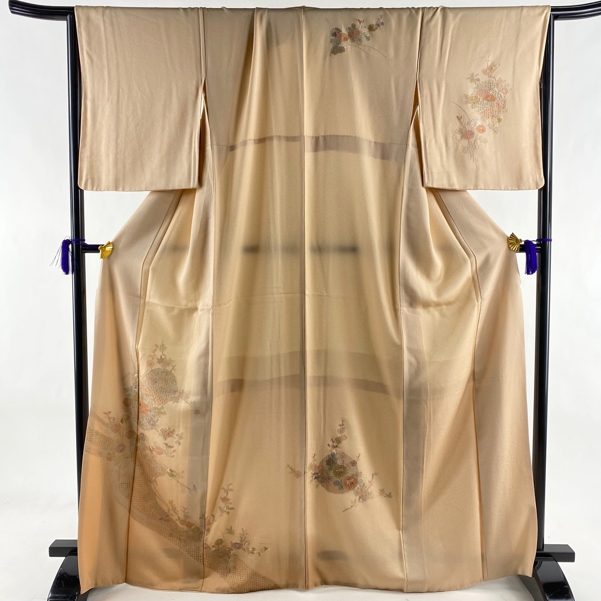 限定SALE，100%新品 訪問着 秀品 雪輪 草花 刺繍 薄オレンジ 袷 168cm 68.5cm L 正絹(仕立て上がり)｜売買されたオークション情報、yahooの商品情報をアーカイブ公開 - オークファン 仕立て上がり