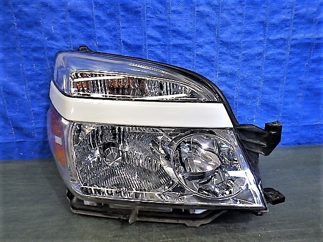1859 ヴォクシー AZR60G 後期 Z 煌 キラメキ 右ライト HID バラスト付