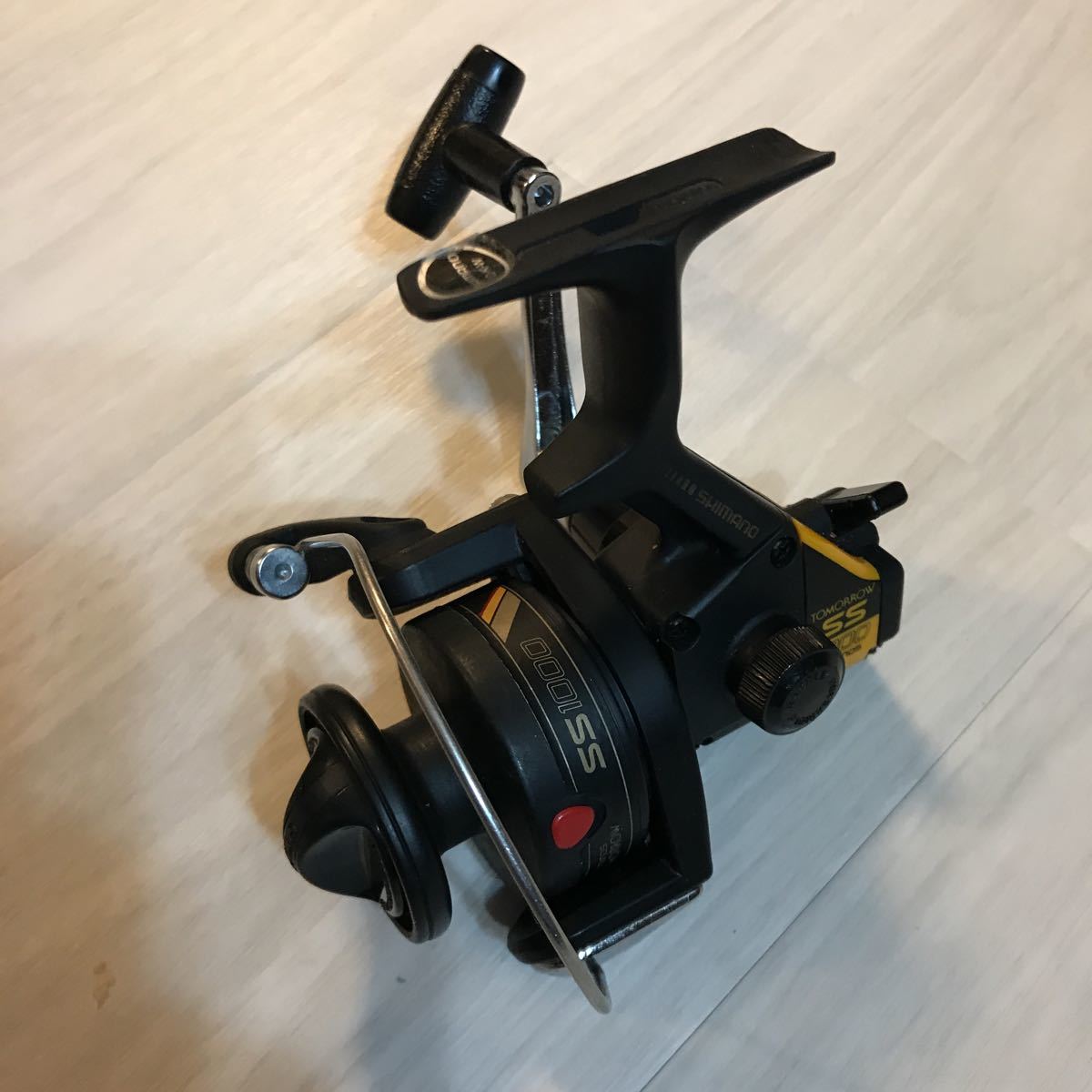 シマノ 昭和レトロ小型スピニングリールtomorrow Ss1000 Usedレア シマノ 売買されたオークション情報 Yahooの商品情報をアーカイブ公開 オークファン Aucfan Com