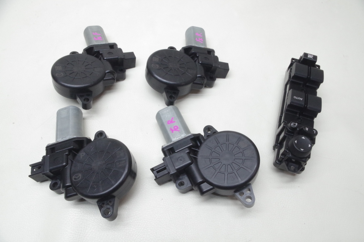 円馬 DE3FS デミオ 13C－V 13C-V 76172km H25年 ドアミラー 左 DE5FS