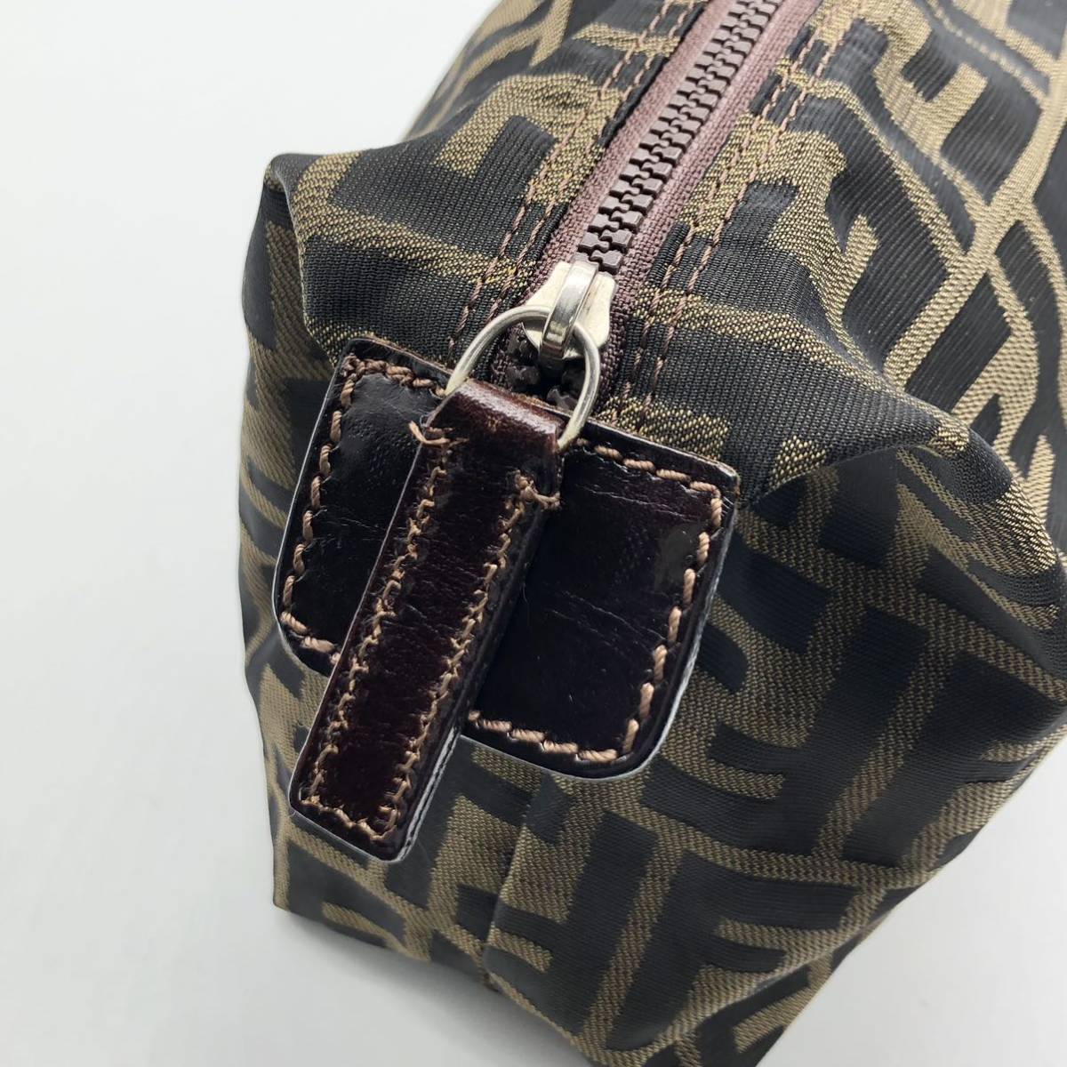 FENDI フェンディ 2141 26545 009 ズッカ柄 FFロゴ ナイロン 