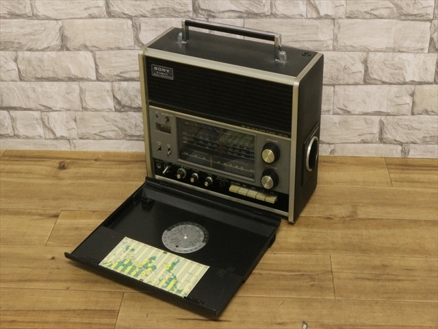SONY CRF-200 FM/AMラジオ　13band 驚きの破格値，低価 ソニー SONY CRF-200 ラジオ 13BAND FM/AM 昭和レトロ