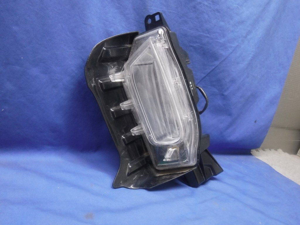 【100%新品，正規品】 プリウス&alpha; ZVW40/ZVW41 後期 左デイライト LED Z3230(トヨタ用)｜売買されたオークション情報、yahooの商品情報をアーカイブ公開 - オークファン トヨタ用