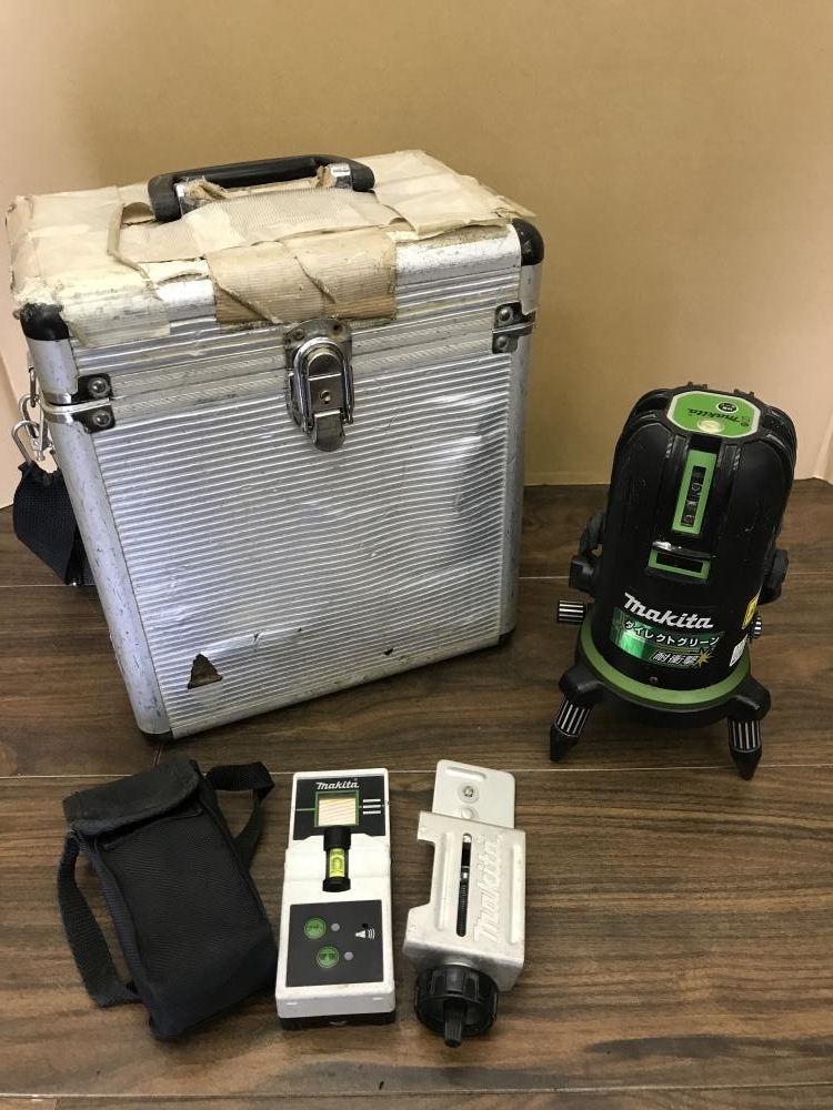  006 おすすめ商品 マキタ makita レーザー墨出し器 SK504GP 受光器付き(その他)｜売買されたオークション情報、yahooの商品情報をアーカイブ公開 - オークファン その他