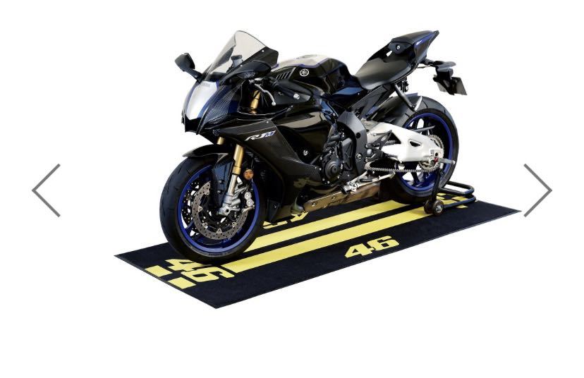新品 限定生産完売品VR46 ヴァレンティーノ ロッシ レーシングフロア 