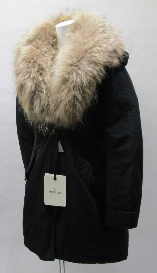 美品 MONCLER モンクレール ダウンコート CHIREIS 美品 MONCLER モンクレール ダウンコート CHIREIS