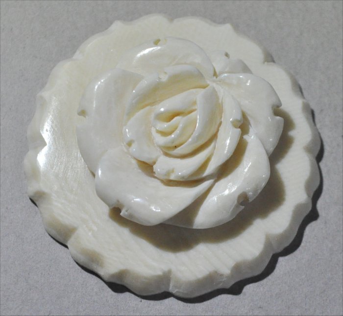 ナンタケットバスケット用のマンモス牙の薔薇彫と雲形プレートのセット