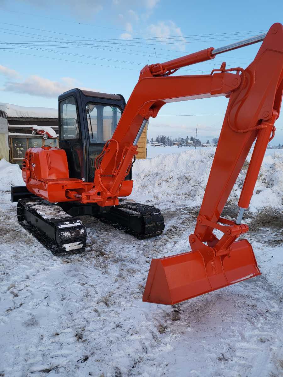 ユンボ 日立 日立建機 コベルコ EX40U （ユンボ 日立　EX40 ユンボ　油圧ショベル　除雪機　秋田県　横手市　