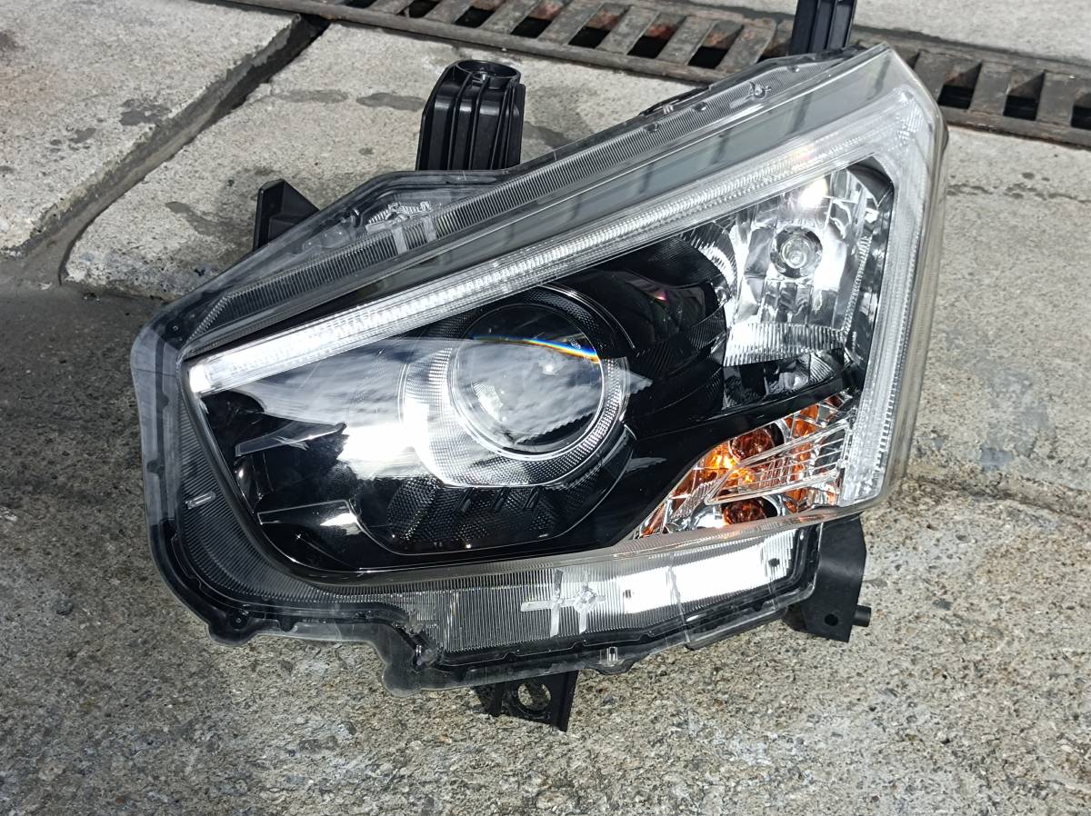トヨタ コペン GR 左ヘッドライト ユニット LA400A(ヘッドライト トヨタ コペン GR 左ヘッドライト ユニット LA400A(ヘッドライト