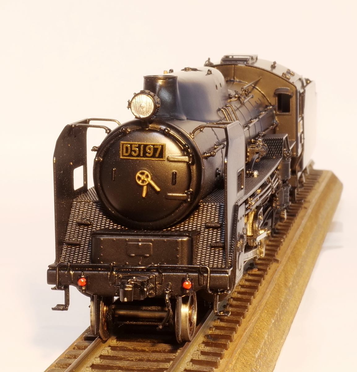 ◇アダチ 国鉄D51形蒸気機関車 半流 97号機〔築〕真鍮ボディー 動力
