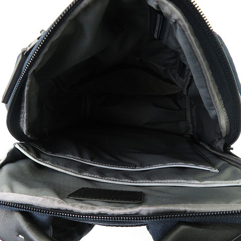 【1円】【新品】TUMI トゥミ 798652NVYT TAHOE レイクビューバックパック ネイビー系 [240001630796] TUMI トゥミ Tahoe 125358-1041 ノタウェイ レインカバー付き