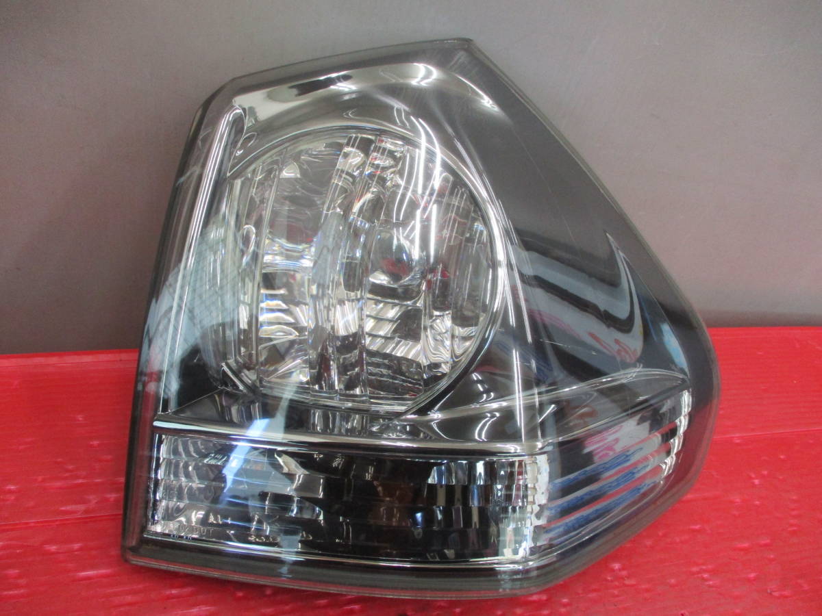 ○○2201-101L 30系 ハリアー 純正 右 テールランプ LED点灯確認済み