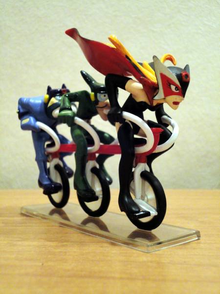 ヤッターマン ドロンボーのおしおき三輪自転車フィギュア ヤッターマン 売買されたオークション情報 Yahooの商品情報をアーカイブ公開 オークファン Aucfan Com