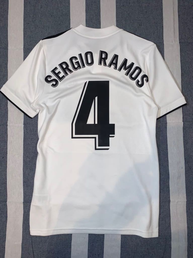 セルヒオラモス、アザール ユニフォームセット