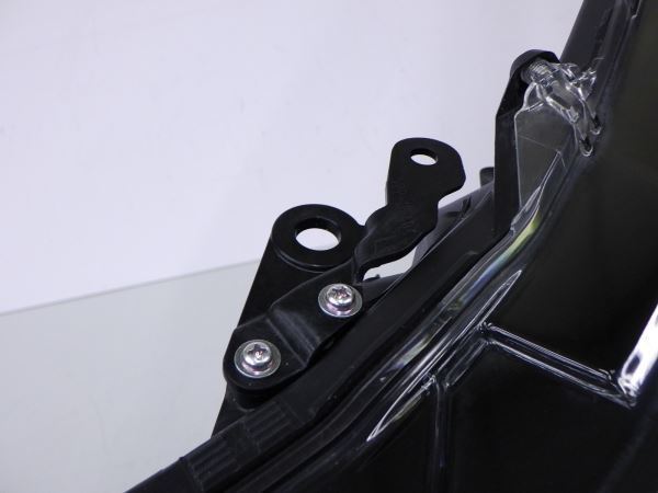 2126842♪ プリウス♪ 50系 前期 左ライト LED KOITO 47-75 ZVW50