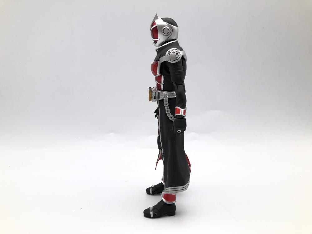 中古】開封)SHフィギュアーツ 仮面ライダーウィザード 【公式通販】