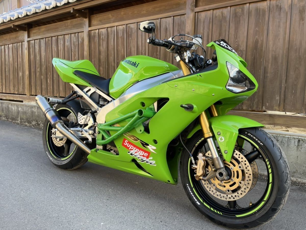 金属製 緑色 スタンド カワサキzx-6r ZX6R kawasaki スタント エクストリームバイク(401cc