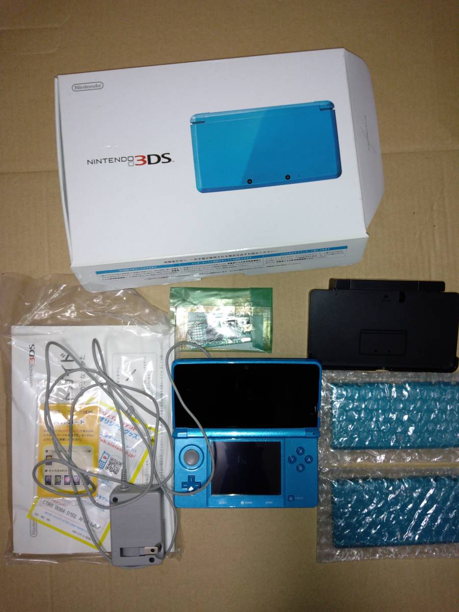 送料無料】ニンテンドー3DS ライトブルー 箱付き + カメレオンUSB +  