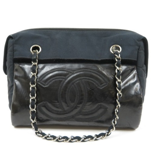 綺麗【シャネル】マトラッセ★デカココマーク★ショルダーバッグ