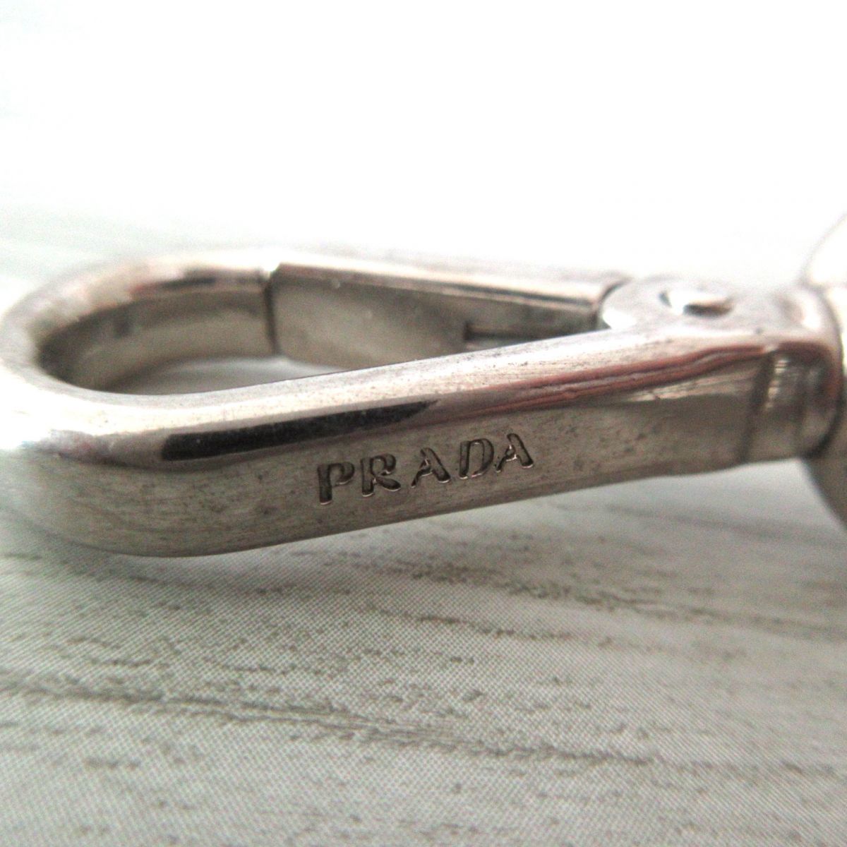 キーリング プラダ PRADA ☆韓国の人気☆PRADA☆サフィアーノ メンズ PRADAHEARTハートモチーフ PRADA プラダ 炎モチーフ レザー キーリング キーホルダー C0104