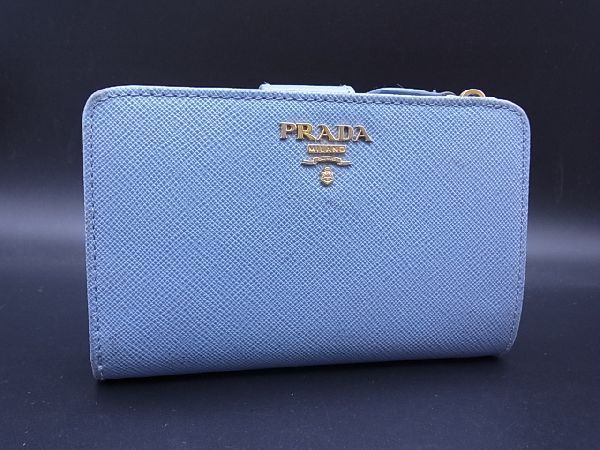 PRADA サフィアーノレザー 二つ折り財布 ライトブルー【公式通販
