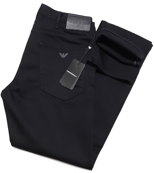 驚きの破格値，爆買い EMPORIO ARMANI スリムフィットの メンズ 真っ黒デニムパンツ 2021-22年秋冬モデル サイズ：36 91cm 色：ブラック(ボトムス)｜売買されたオークション情報、yahooの商品情報をアーカイブ公開 - オー 男性用